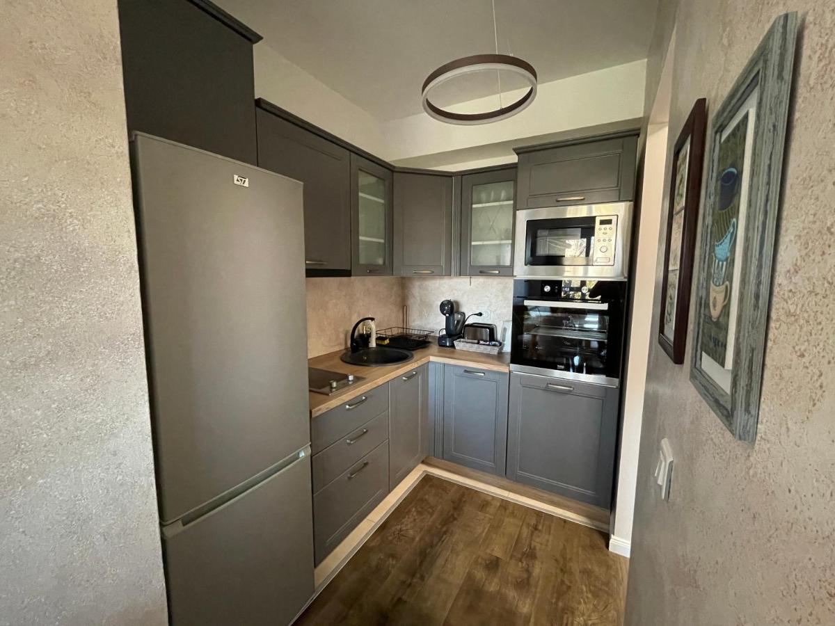 Roosevelt Apartment Skopje Bagian luar foto